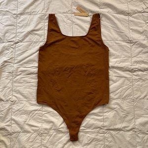 SKIMS SOFT SMOOTHING THONG BODYSUIT